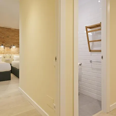 Apartment Ola Living Diagonal Ii